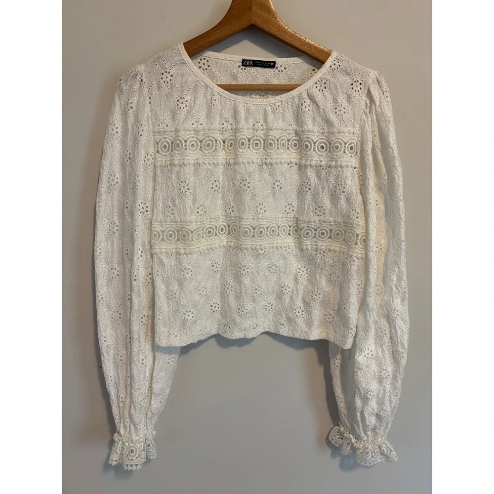 Zara White Eyelet Lace Blouse Long Puff Sleeve Ruffle Cuff Boho Top Medium